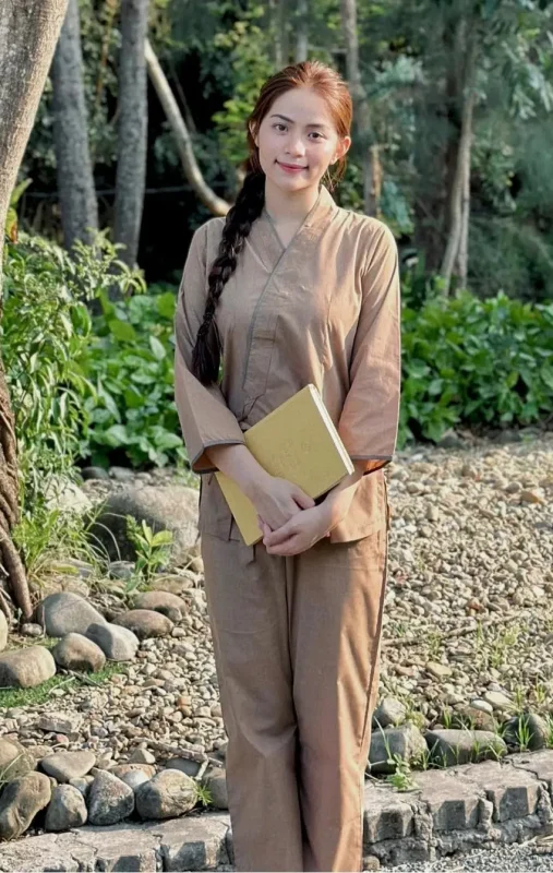 Đồ lam nữ đẹp màu socola