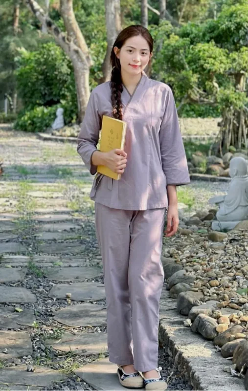 Đồ lam nữ đẹp màu lam