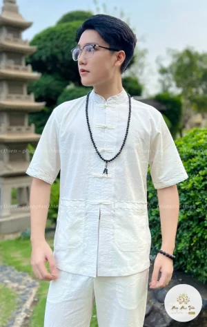 pháp phục màu trắng