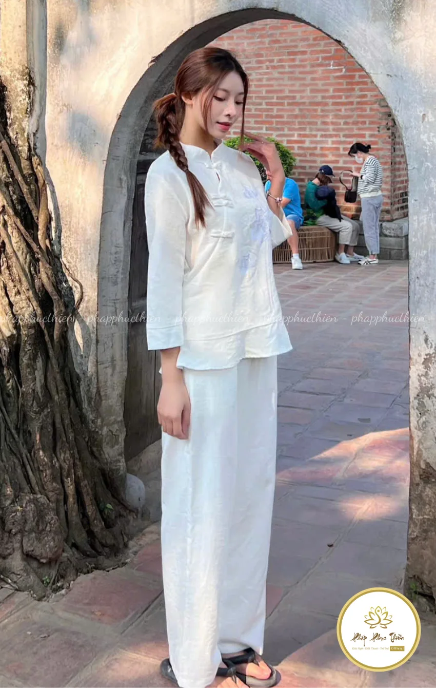 Đồ Lam Liên Hoa Sen Màu Trắng