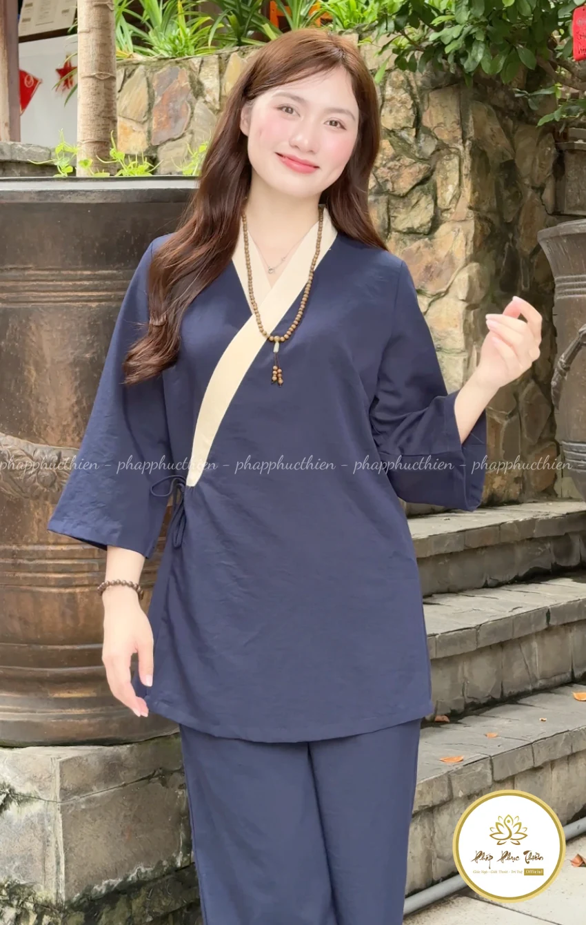 Đồ Lam Nhật Nữ Vạt Xéo Màu Xanh Coban
